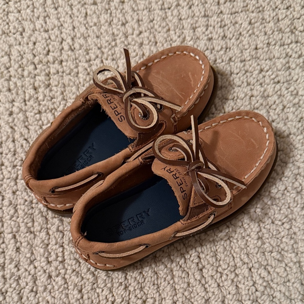 Toddler size 8.5 Sperry Tan Leather Kids Moccasin Boat Shoes